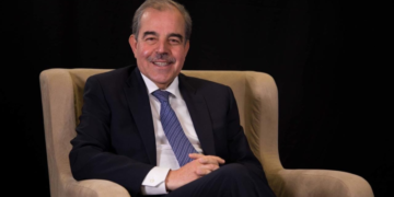 Mondher Zenaidi est officiellement candidat à la présidence.