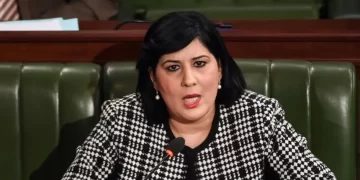 Abir Moussi est en grève de la faim : son comité de défense dénonce le refus du suivi médical et des violations de ses droits