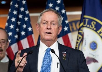 L&rsquo;ancien sénateur Joe Wilson se déchaîne contre la Tunisie